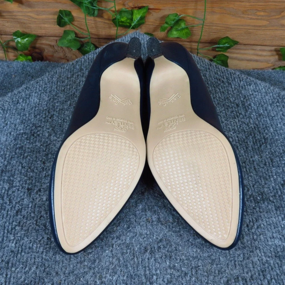 J.R. Bentley Flex Sole Womens Pump 7.5 Wide Dress Career Navy Blue